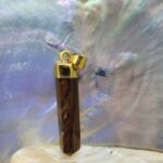 1 pendentif Œil de Tigre NO 4 - laiton haute polissage